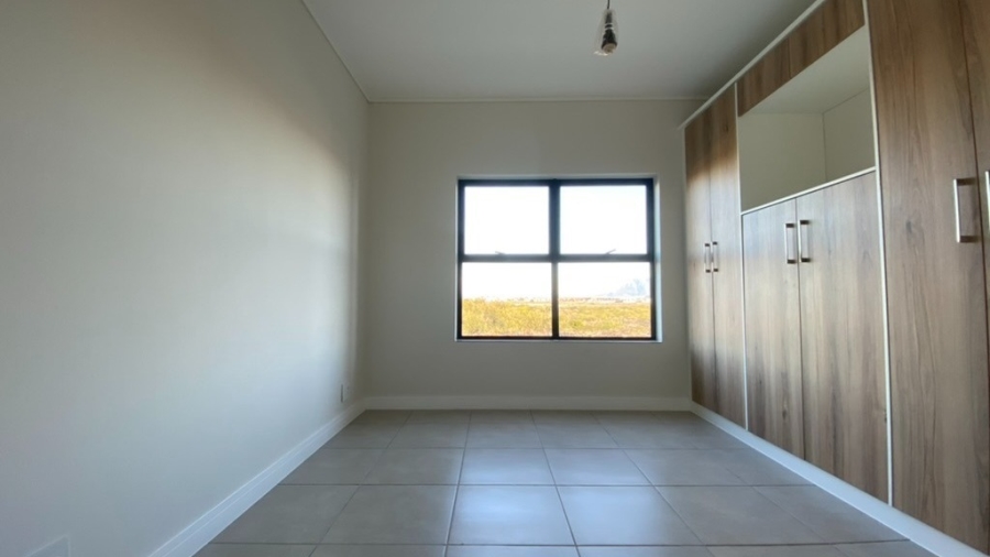 To Let 1 Bedroom Property for Rent in Sandown Western Cape